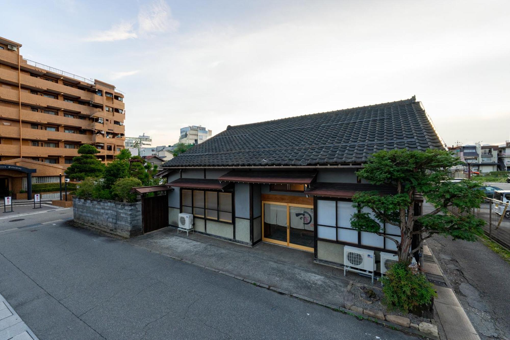 お宿一の華 Takayama  Bagian luar foto